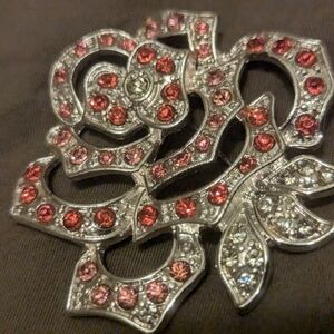 Vintage Rose rhinestone brooch